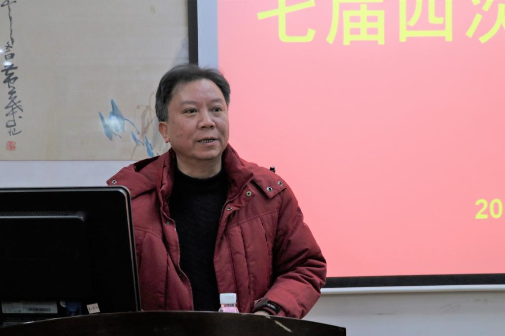 图为 陆升合致闭幕词(王捷 摄)