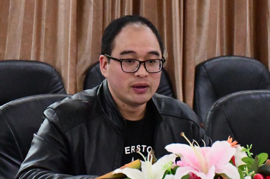 图为彭广林发言(蒲依琳 摄)