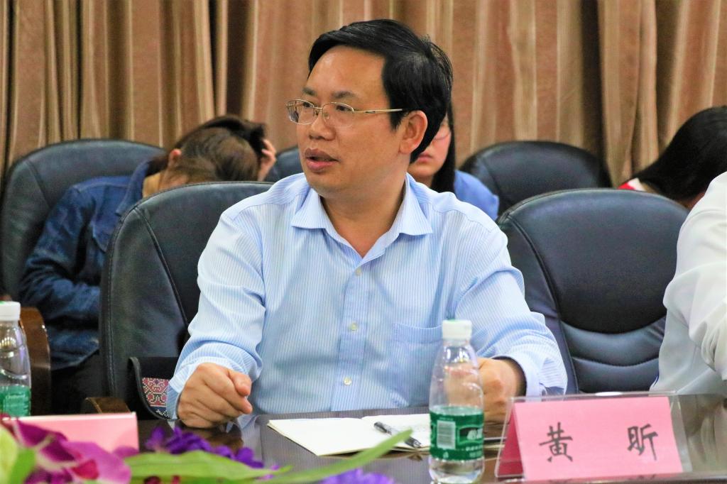 图为 黄昕发言(吕嘉欣 摄)