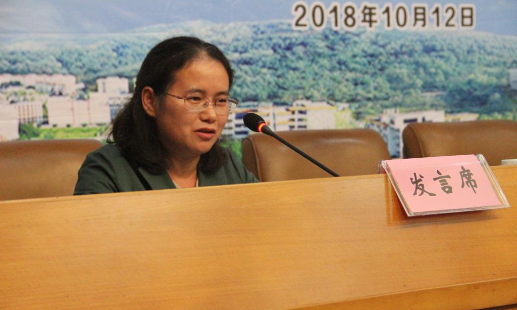 图为 彭继媛会议总结(王捷 摄)