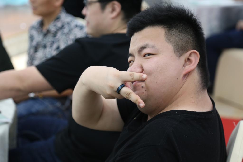 图为 苟才益